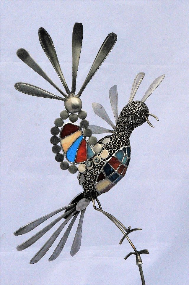 oiseau en metal en ecrous et rondelles