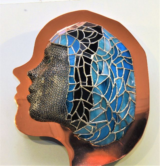 sculpture tete de femme verre  inox cuivre 
